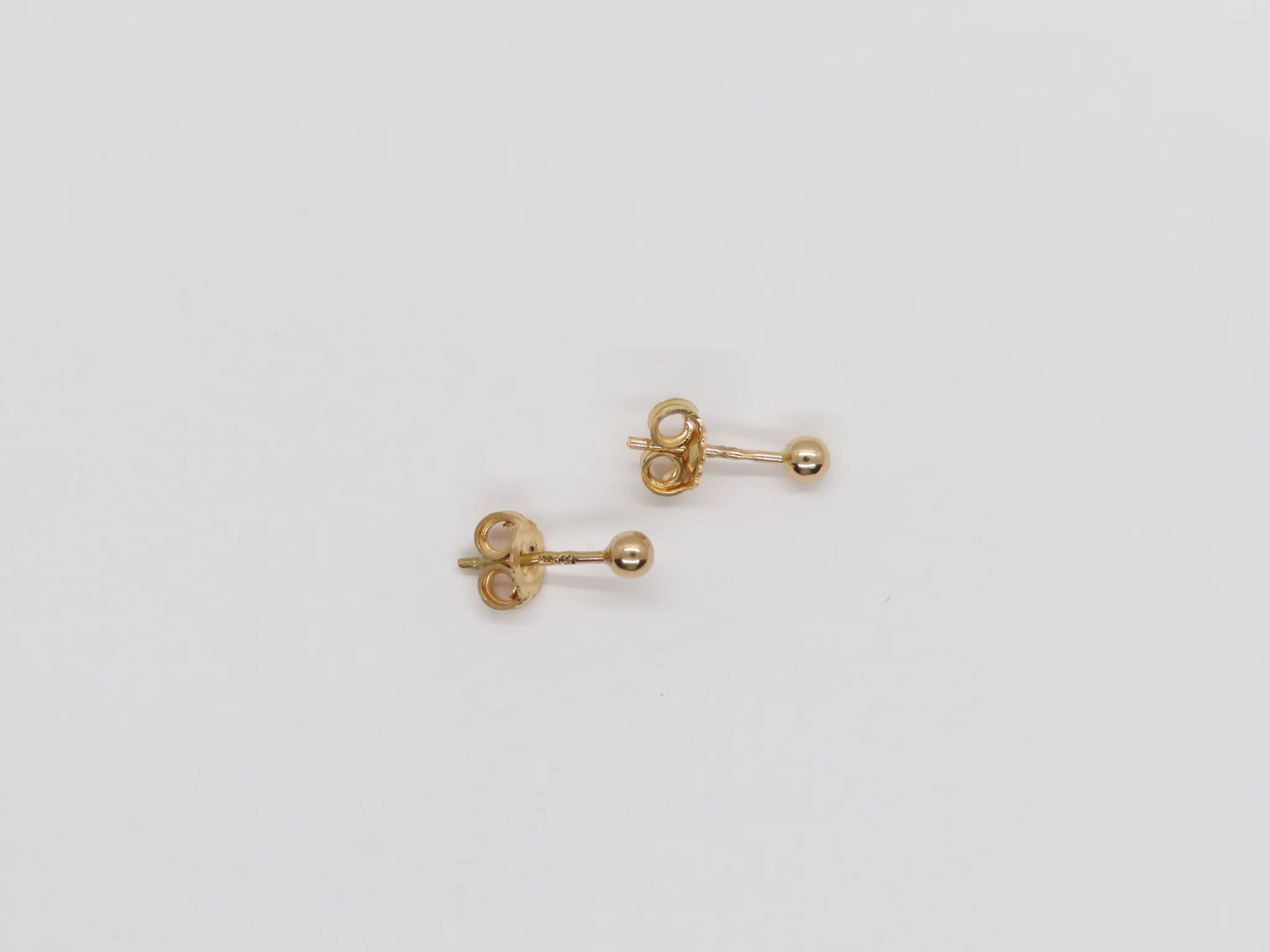 19.25k Yellow Gold Ball Studs - Image 4